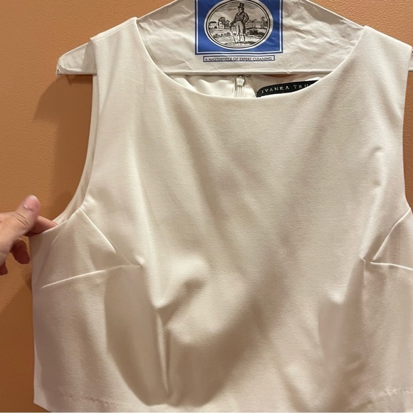 Ivanka Trump little white/cream and black color-block dress M sleeveless - Picture 3 of 11